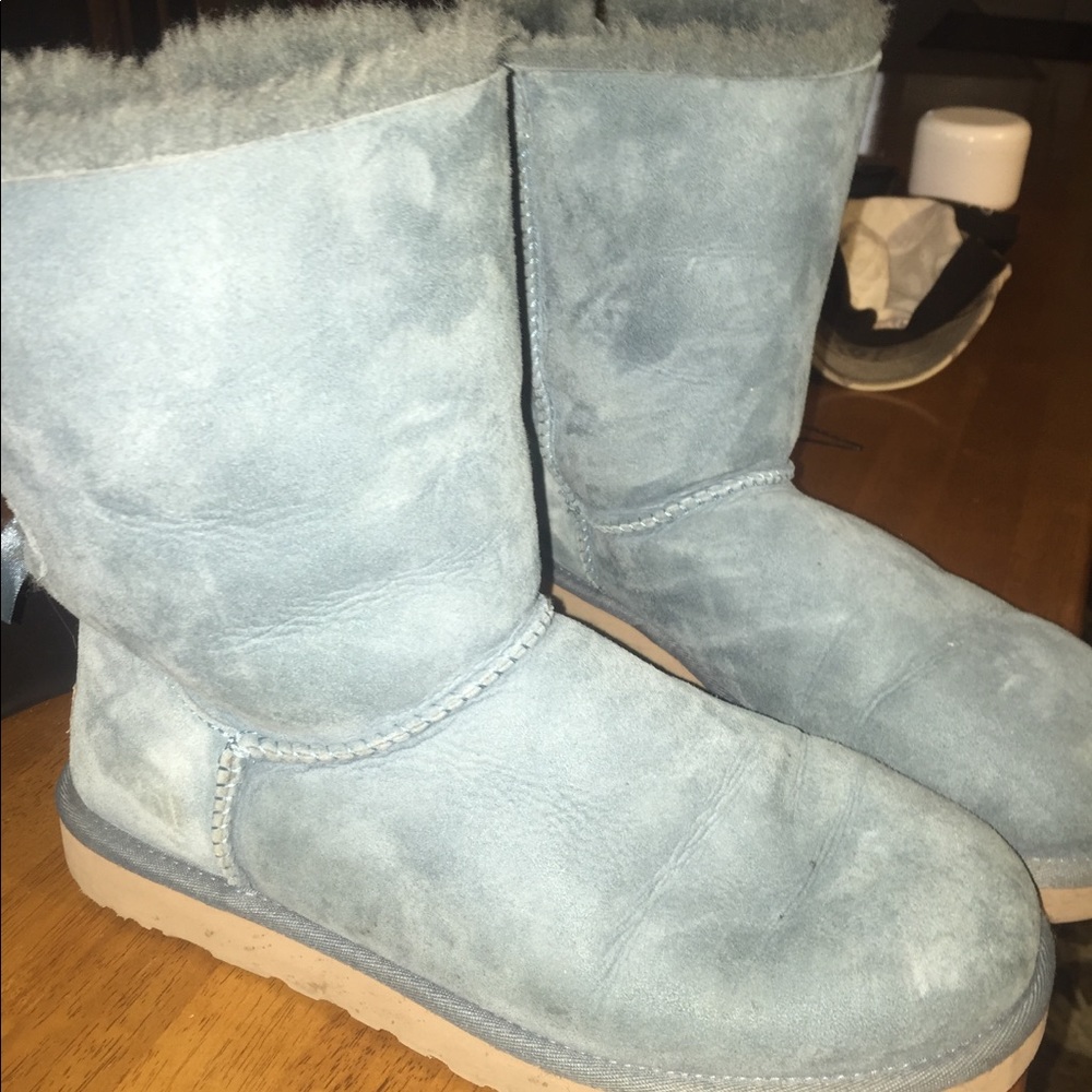 Bow blue Uggs